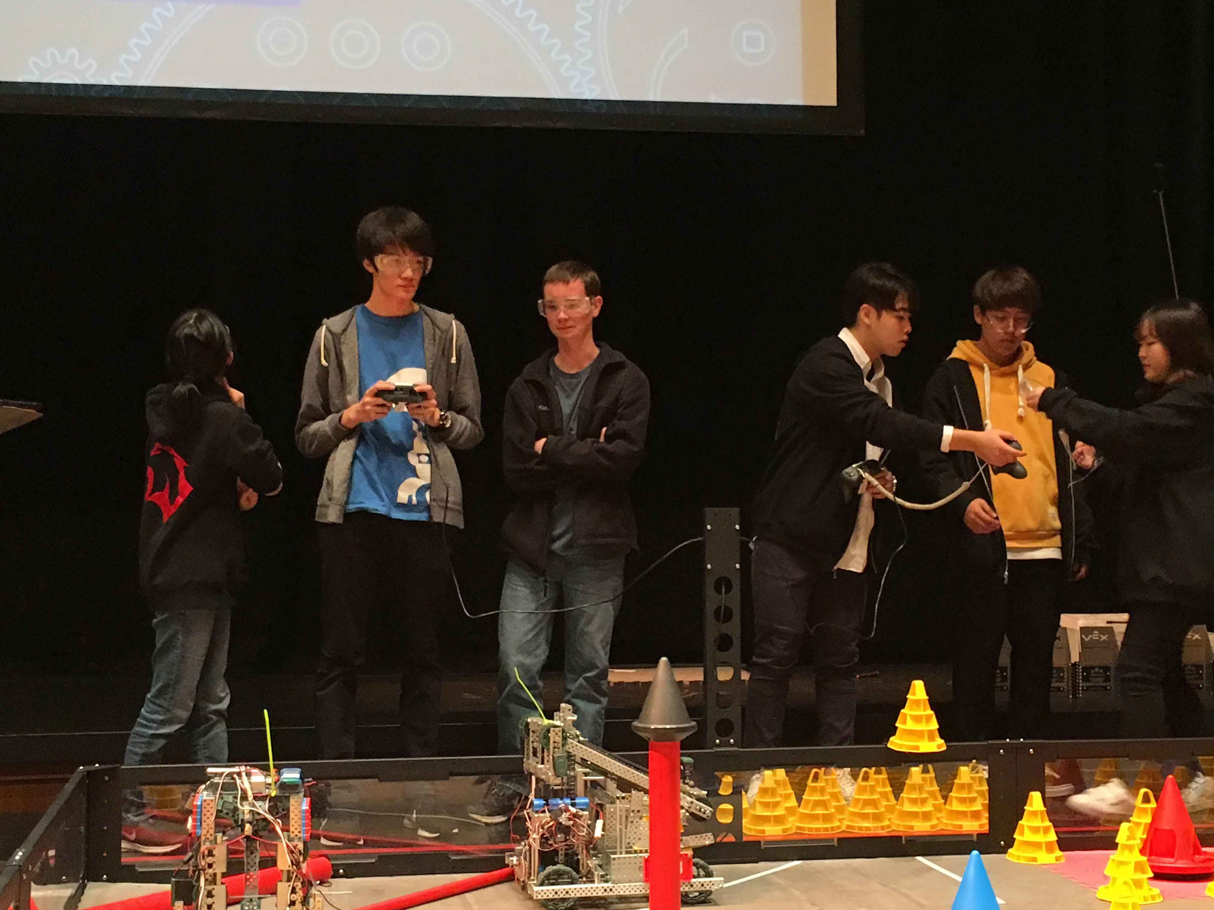 Saint Maur Compete in VEX Robotics Tournament