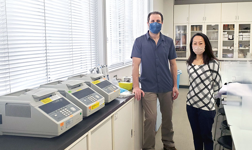 RIKEN Donates Life Sciences Equipment to Saint Maur