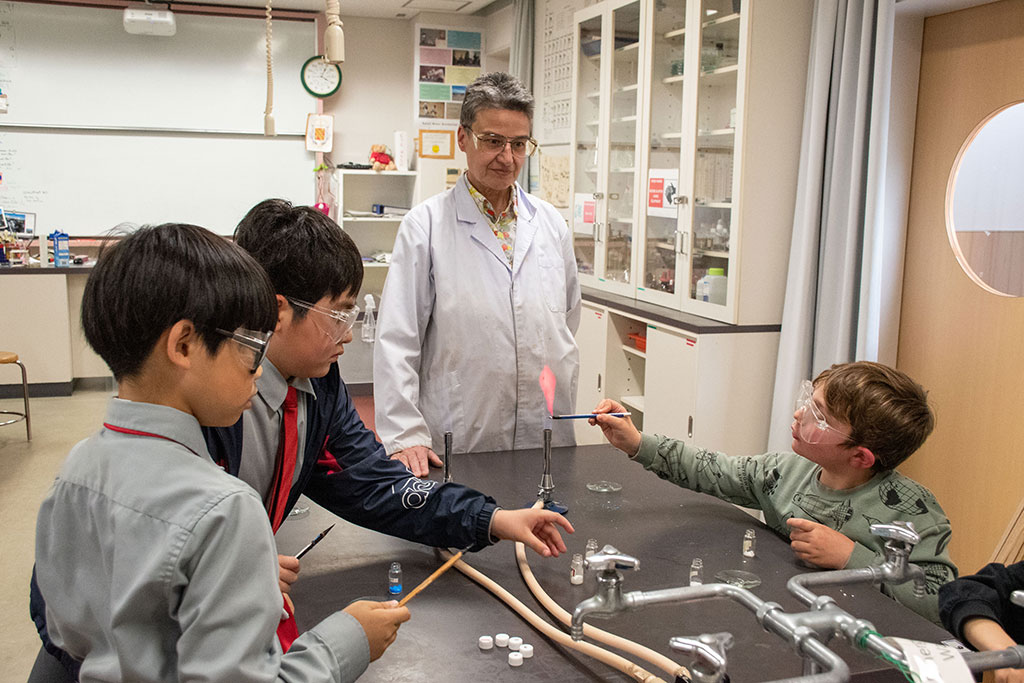 PSG Bingo Lucky Winners Visit the Chemistry Lab!