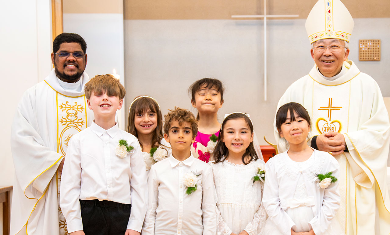 Mass with Bishop Umemura and First Communion